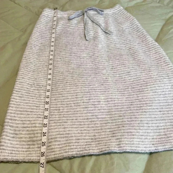 J. Crew Gray & White Striped, Size Small, Maxi Sweater Skirt. - Picture 12 of 12
